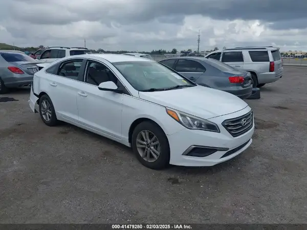 5NPE24AF9HH521338 2017 HYUNDAI SONATA - Image 1