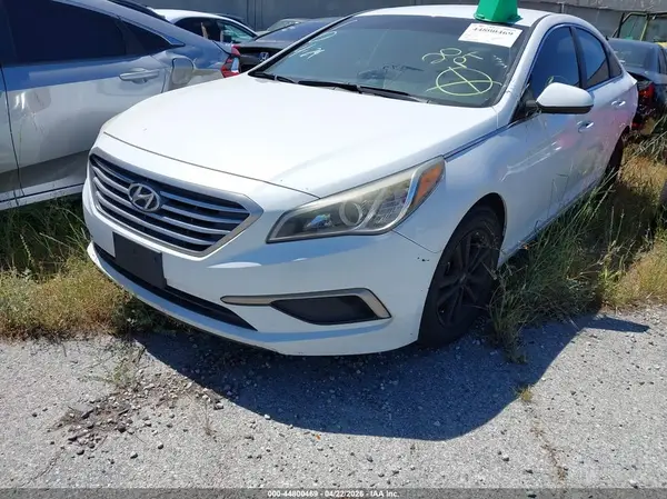 5NPE24AF9HH523400 2017 HYUNDAI SONATA - Image 2