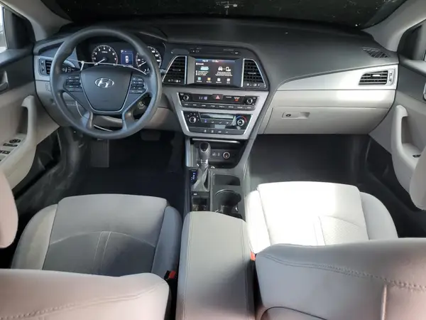 5NPE24AF9HH523980 2017 HYUNDAI SONATA - Image 8