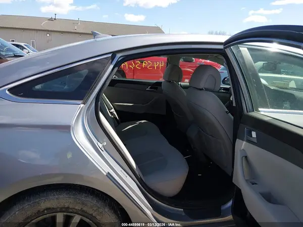 5NPE24AF9HH524627 2017 HYUNDAI SONATA - Image 8