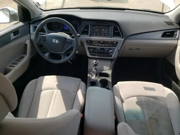 5NPE24AF9HH526300 2017 HYUNDAI SONATA - Image 8
