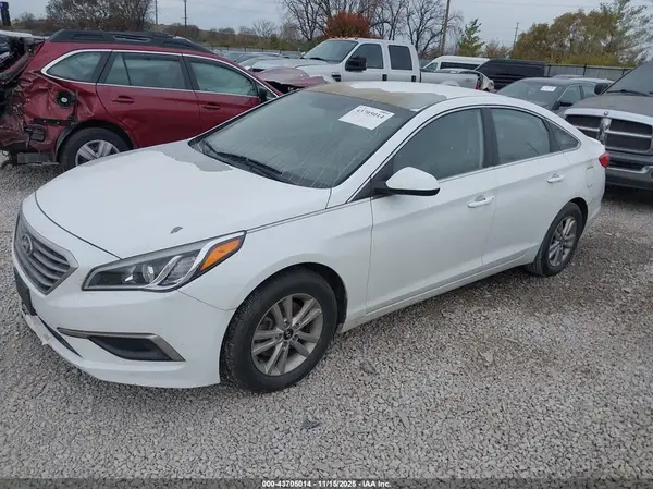 5NPE24AF9HH527172 2017 HYUNDAI SONATA - Image 2