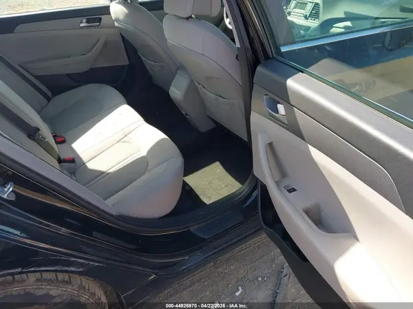 5NPE24AF9HH529570 2017 HYUNDAI SONATA - Image 8