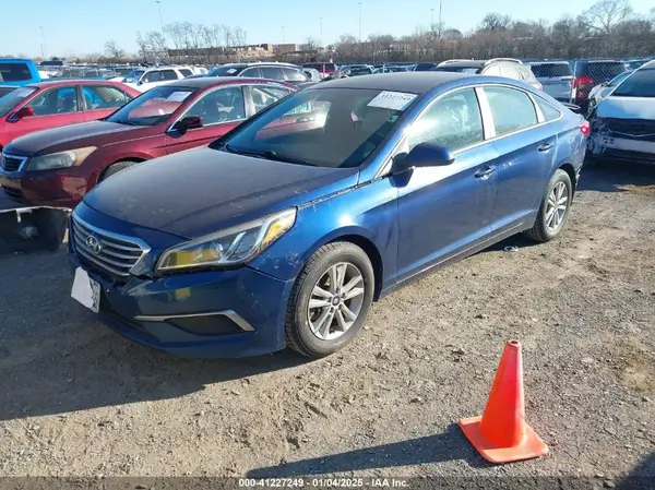 5NPE24AF9HH530072 2017 HYUNDAI SONATA - Image 2