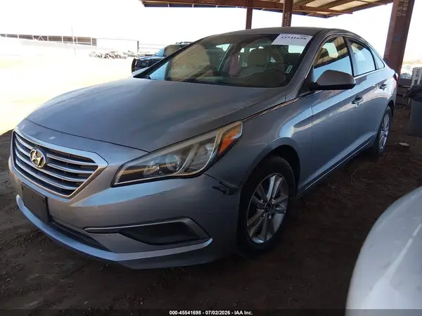 5NPE24AF9HH530430 2017 HYUNDAI SONATA - Image 2
