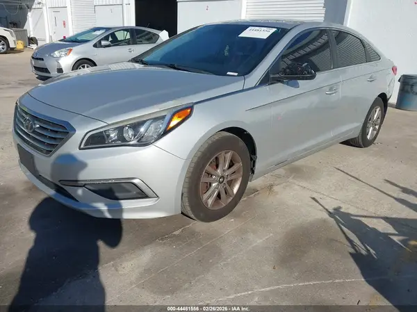 5NPE24AF9HH532341 2017 HYUNDAI SONATA - Image 2