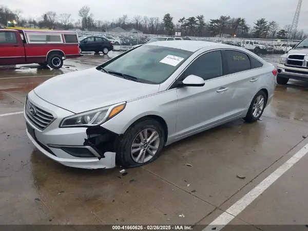 5NPE24AF9HH533635 2017 HYUNDAI SONATA - Image 2