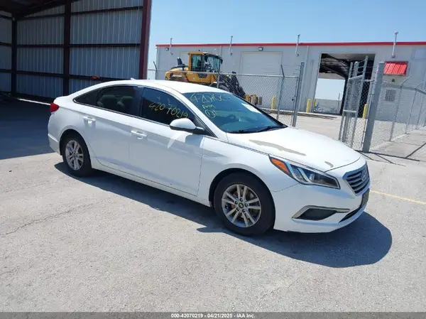 5NPE24AF9HH534283 2017 HYUNDAI SONATA - Image 1