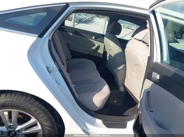 5NPE24AF9HH534641 2017 HYUNDAI SONATA - Image 8