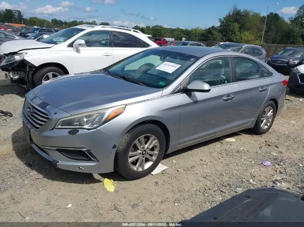 5NPE24AF9HH534669 2017 HYUNDAI SONATA - Image 2