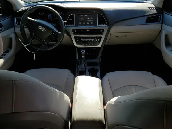 5NPE24AF9HH538141 2017 HYUNDAI SONATA - Image 8