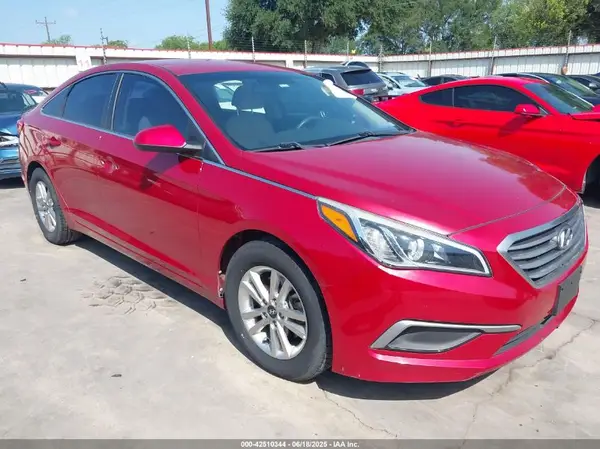 5NPE24AF9HH539225 2017 HYUNDAI SONATA - Image 1