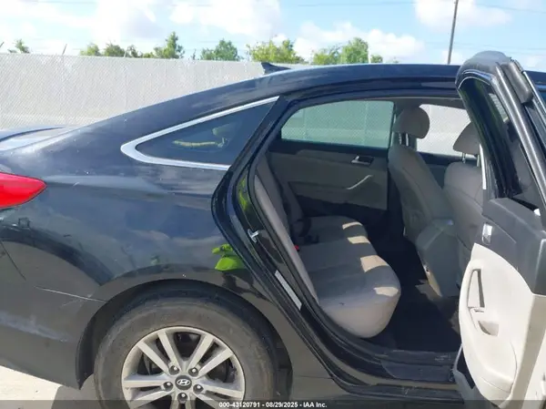 5NPE24AF9HH539855 2017 HYUNDAI SONATA - Image 8