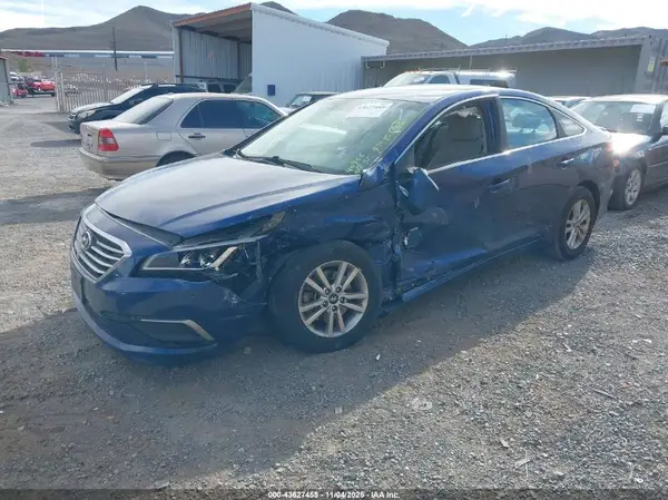 5NPE24AF9HH542979 2017 HYUNDAI SONATA - Image 2