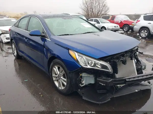 5NPE24AF9HH545784 2017 HYUNDAI SONATA - Image 1