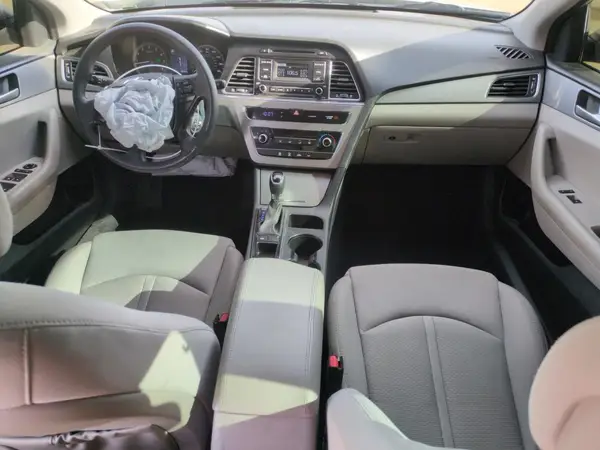5NPE24AF9HH549558 2017 HYUNDAI SONATA - Image 8