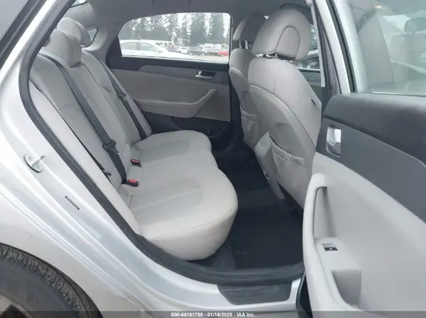 5NPE24AF9HH551326 2017 HYUNDAI SONATA - Image 8