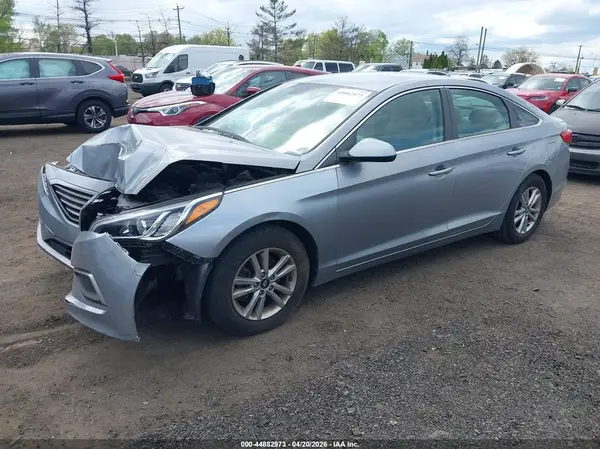 5NPE24AF9HH551956 2017 HYUNDAI SONATA - Image 2