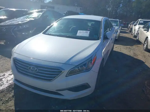 5NPE24AF9HH552931 2017 HYUNDAI SONATA - Image 2