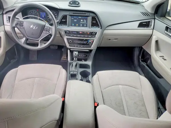 5NPE24AF9HH555201 2017 HYUNDAI SONATA - Image 8