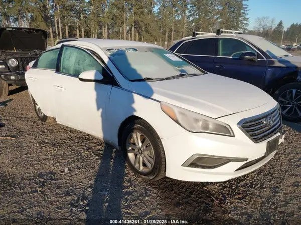 5NPE24AF9HH557160 2017 HYUNDAI SONATA - Image 1