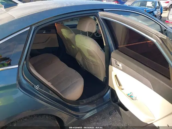 5NPE24AF9HH557899 2017 HYUNDAI SONATA - Image 8