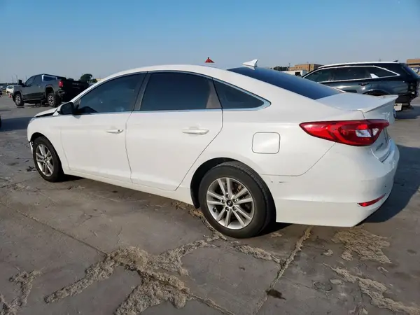 5NPE24AF9HH558017 2017 HYUNDAI SONATA - Image 2