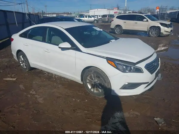 5NPE24AF9HH560365 2017 HYUNDAI SONATA - Image 1