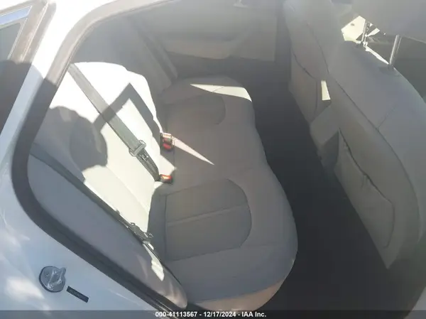 5NPE24AF9HH560365 2017 HYUNDAI SONATA - Image 8