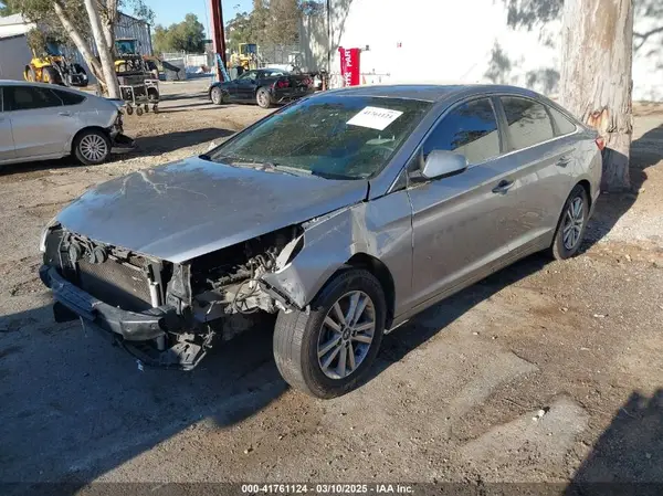 5NPE24AF9HH560933 2017 HYUNDAI SONATA - Image 2