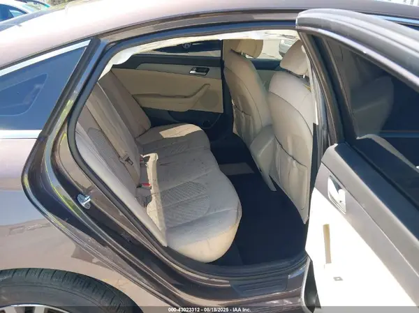 5NPE24AF9HH562004 2017 HYUNDAI SONATA - Image 8