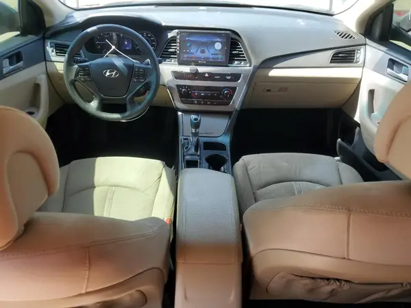 5NPE24AF9HH563623 2017 HYUNDAI SONATA - Image 8