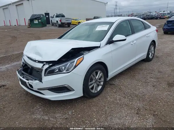 5NPE24AF9HH565033 2017 HYUNDAI SONATA - Image 2