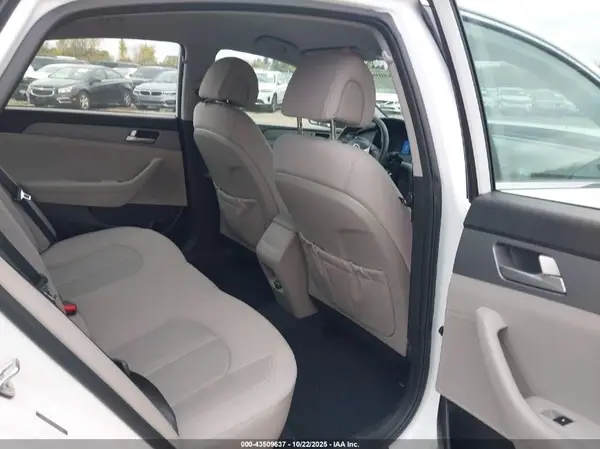 5NPE24AF9HH565033 2017 HYUNDAI SONATA - Image 8