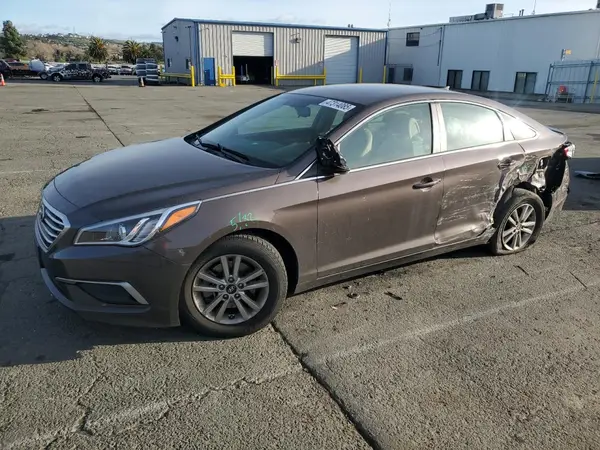 5NPE24AF9HH566540 2017 HYUNDAI SONATA - Image 1