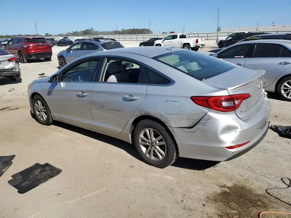 5NPE24AF9HH566781 2017 HYUNDAI SONATA - Image 2