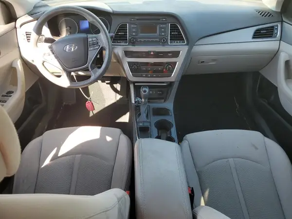 5NPE24AF9HH566781 2017 HYUNDAI SONATA - Image 8