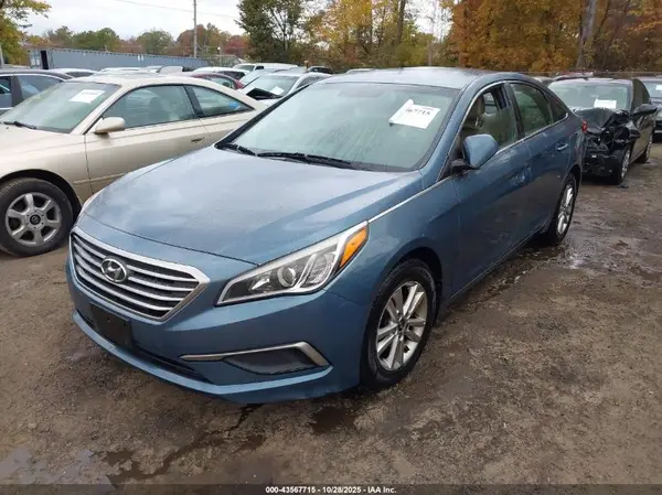 5NPE24AF9HH568062 2017 HYUNDAI SONATA - Image 2