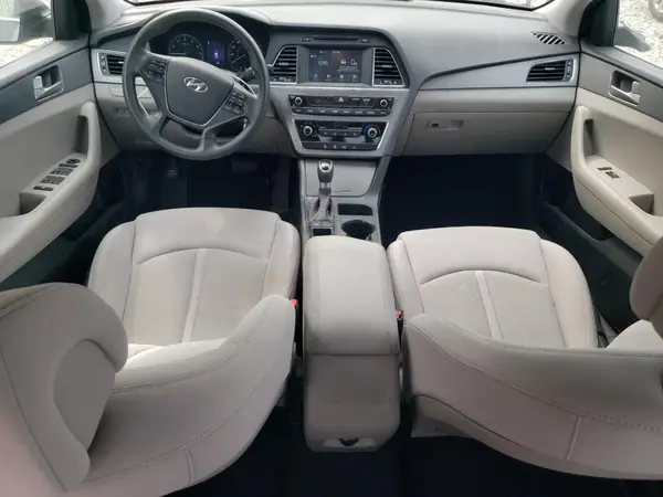 5NPE24AF9HH568742 2017 HYUNDAI SONATA - Image 8