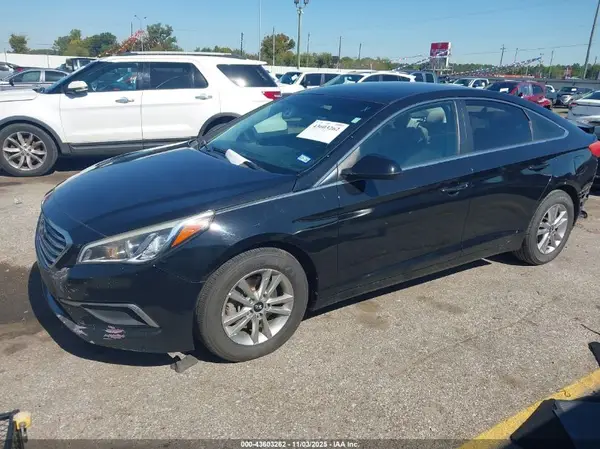 5NPE24AF9HH572001 2017 HYUNDAI SONATA - Image 2