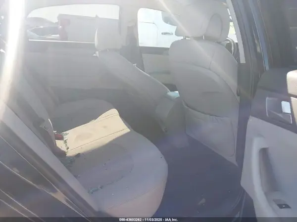 5NPE24AF9HH572001 2017 HYUNDAI SONATA - Image 8