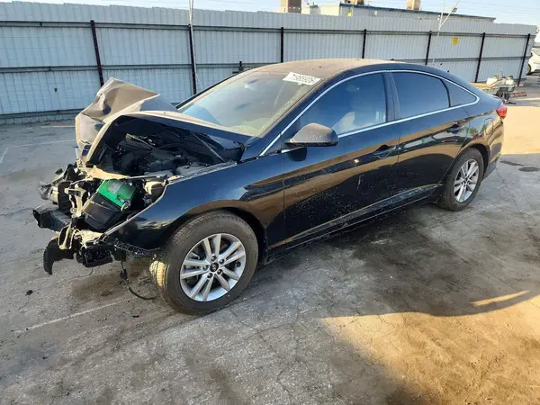 5NPE24AF9HH574010 2017 HYUNDAI SONATA - Image 1
