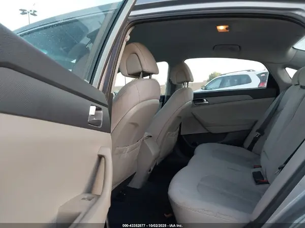 5NPE24AF9HH574816 2017 HYUNDAI SONATA - Image 8