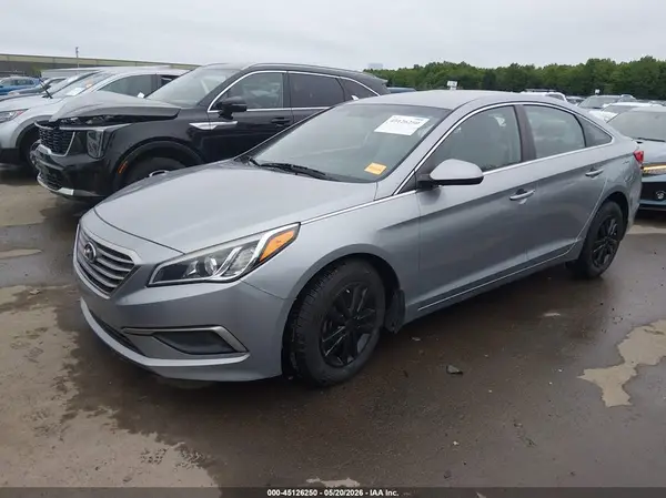 5NPE24AF9HH576842 2017 HYUNDAI SONATA - Image 2