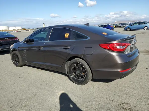 5NPE24AF9HH577232 2017 HYUNDAI SONATA - Image 2