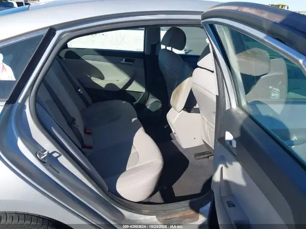 5NPE24AF9HH578588 2017 HYUNDAI SONATA - Image 8