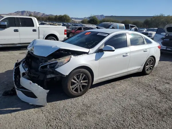 5NPE24AF9HH578963 2017 HYUNDAI SONATA - Image 1