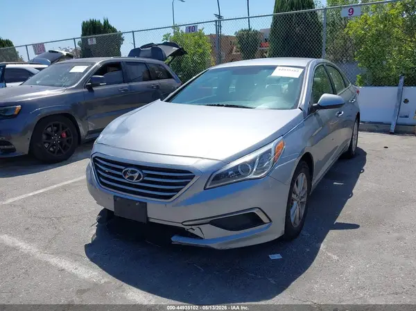 5NPE24AF9HH579031 2017 HYUNDAI SONATA - Image 2