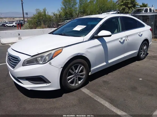 5NPE24AF9HH580938 2017 HYUNDAI SONATA - Image 2