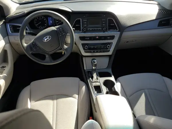 5NPE24AF9HH581197 2017 HYUNDAI SONATA - Image 8